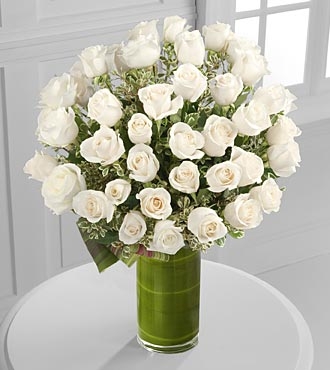 Vazoda 35 Adet Beyaz İthal Güller